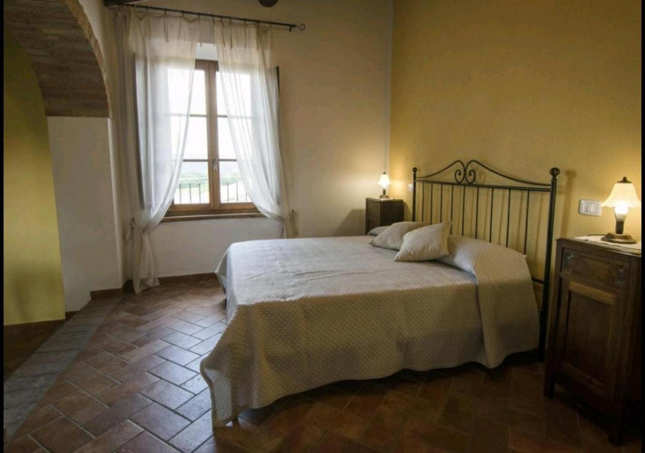 Casetta Della Pina Monticiano Bagian luar foto