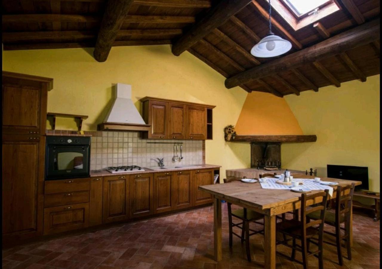 Casetta Della Pina Monticiano Bagian luar foto