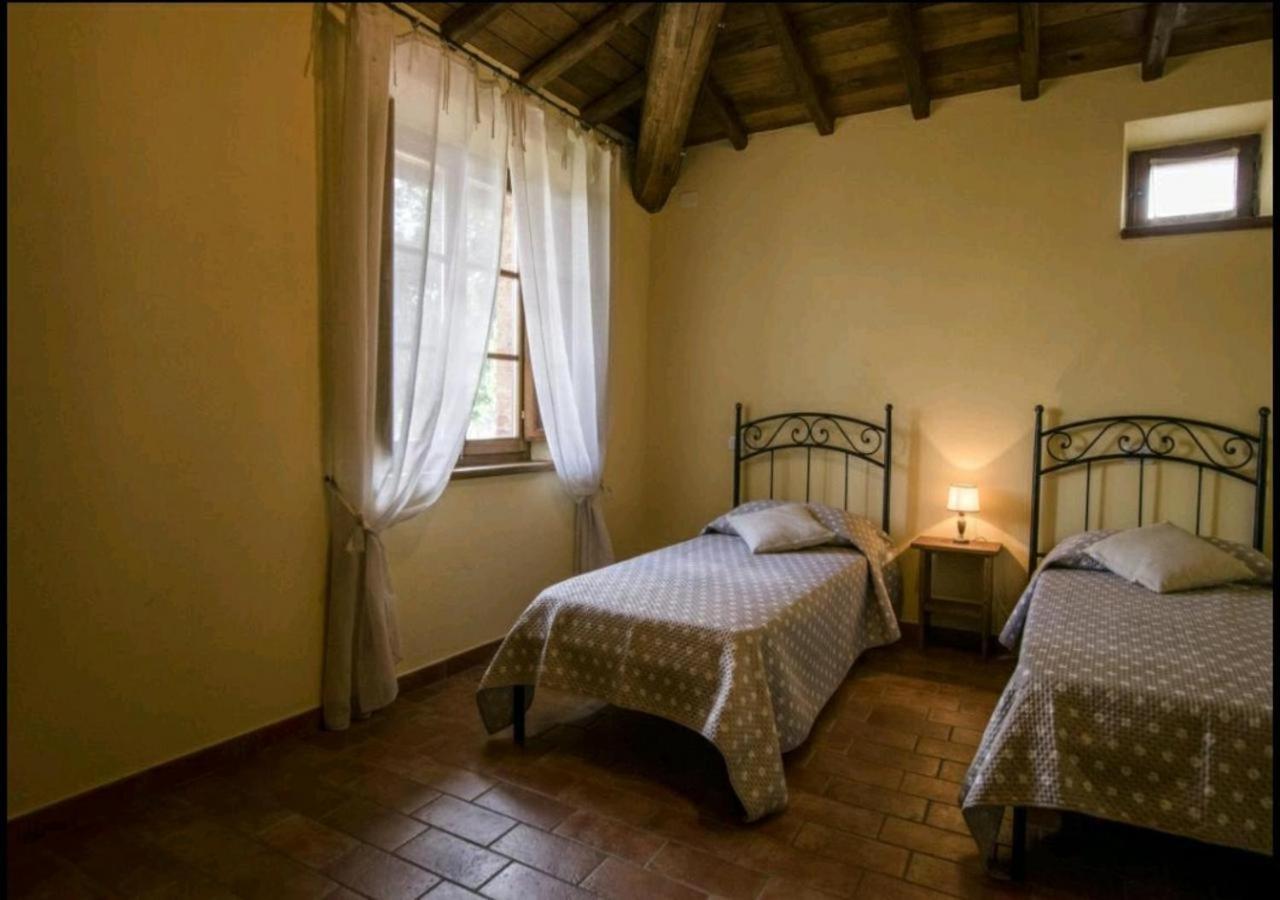 Casetta Della Pina Monticiano Bagian luar foto