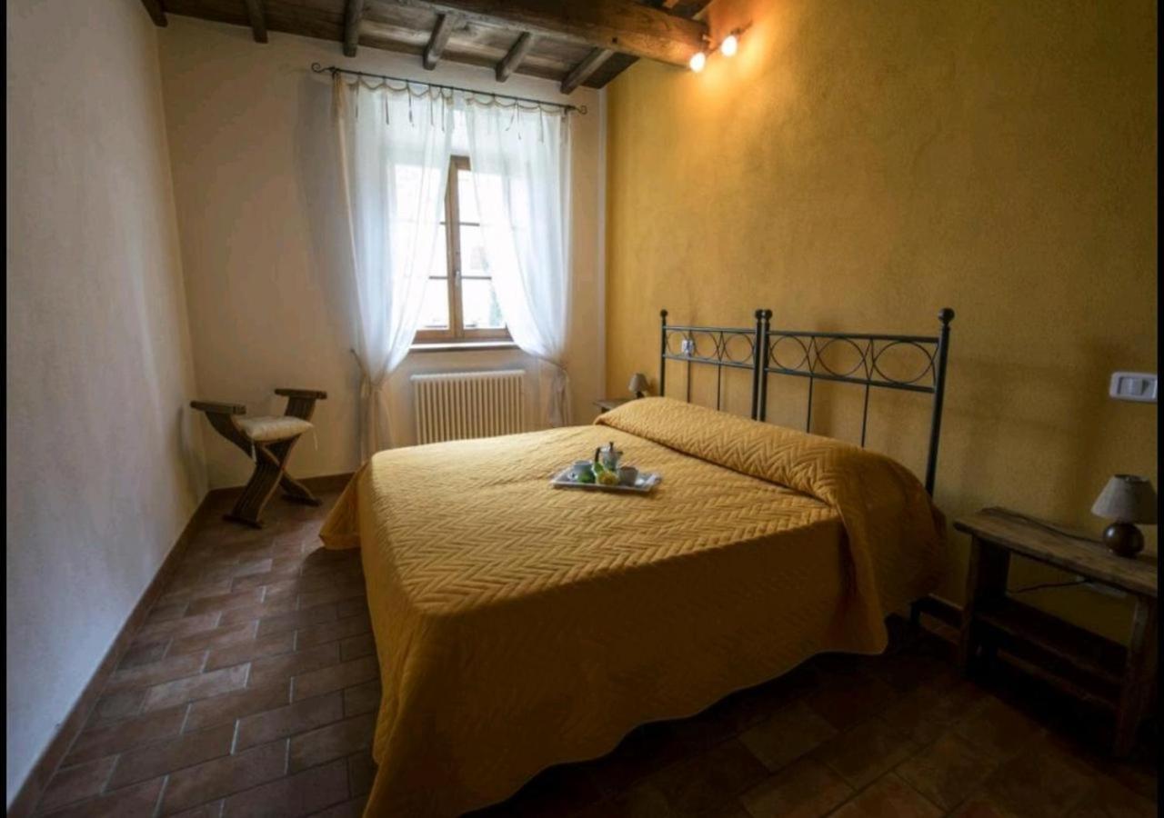 Casetta Della Pina Monticiano Bagian luar foto